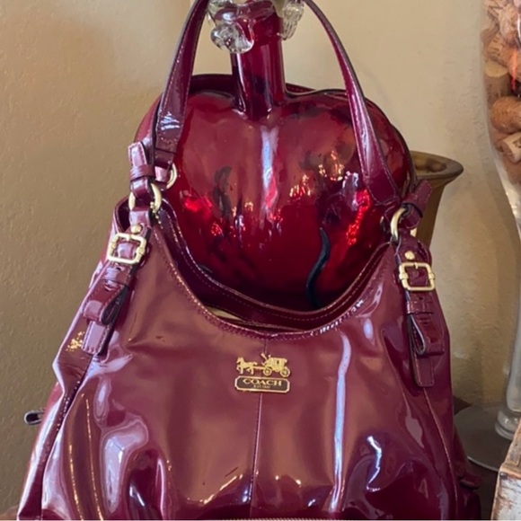 Coach Madison Maggie purse - Picture 1 of 8